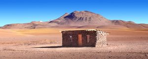 DESERT LONELINESS