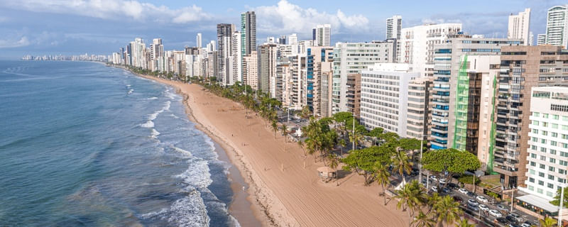 PANORÂMICA AÉREA DA PRAIA DE BOA VIAGEM EM RECIFE