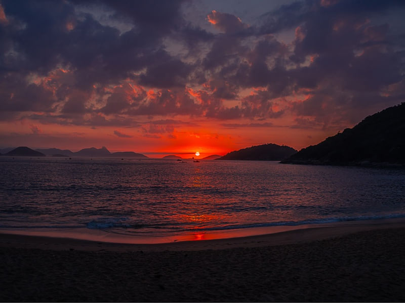 AMANHEC ER NA PRAIA VERMELHA