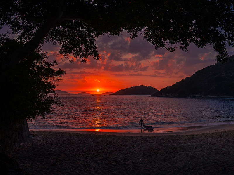 AMANHECER NA PRAIA VERMELHA 02