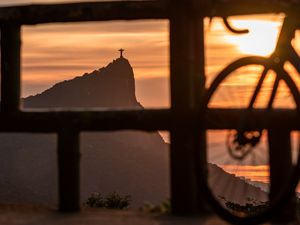 CRISTO E PEDAL