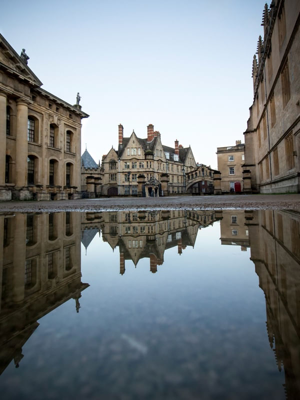 UNIVERSITY OF OXFORD