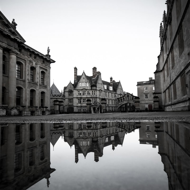 UNIVERSITY IN OXFORD
