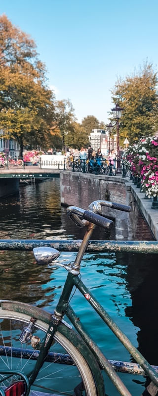BIKE IN AMSTERDAM