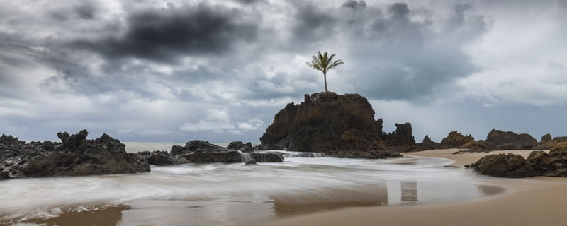 CORRE , CORRE , A TEMPESTADE JÁ VEM