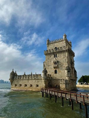 A TORRE DE BELÉM EM PORTUGAL