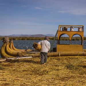 ISLA DE UROS