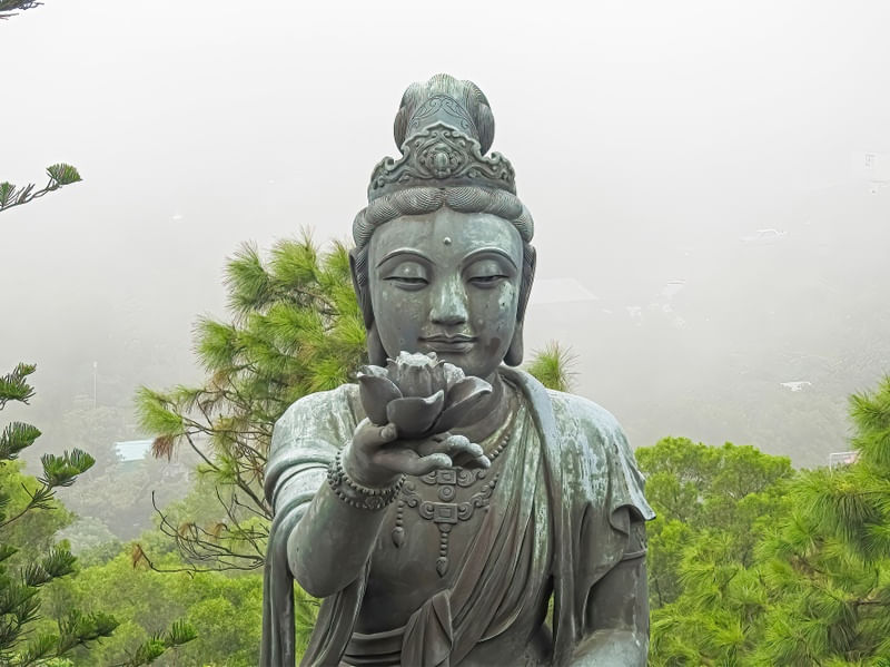 BUDDHIST FEMININ DEITY STATUE