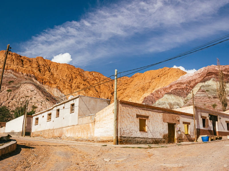 VILAREJO DE PURMAMARCA, ARGENTINA | PAISAGEM COLORIDA