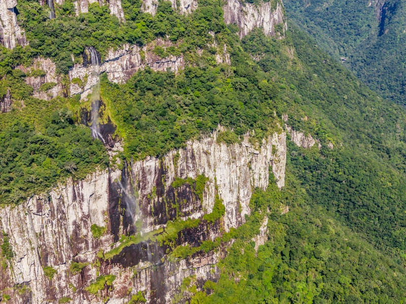 CACHOEIRA NO CÂNION FORTALEZA 2