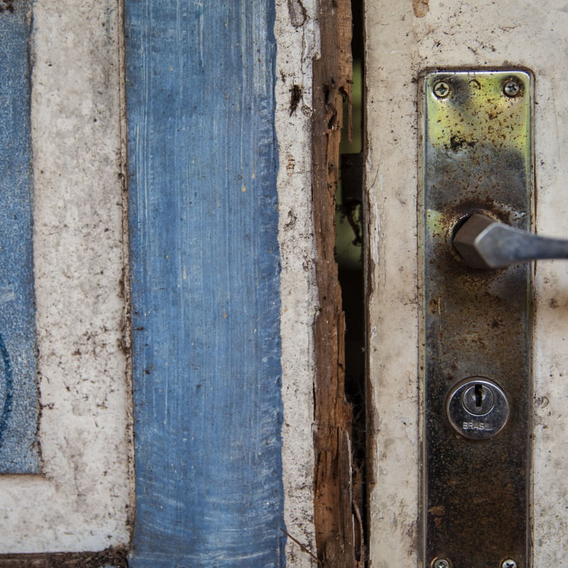 DETALHE PORTA MADEIRA
