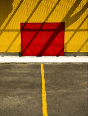 COLORFUL ENTRANCE