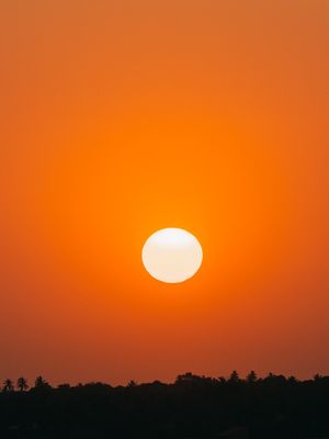 SOL SATURADO