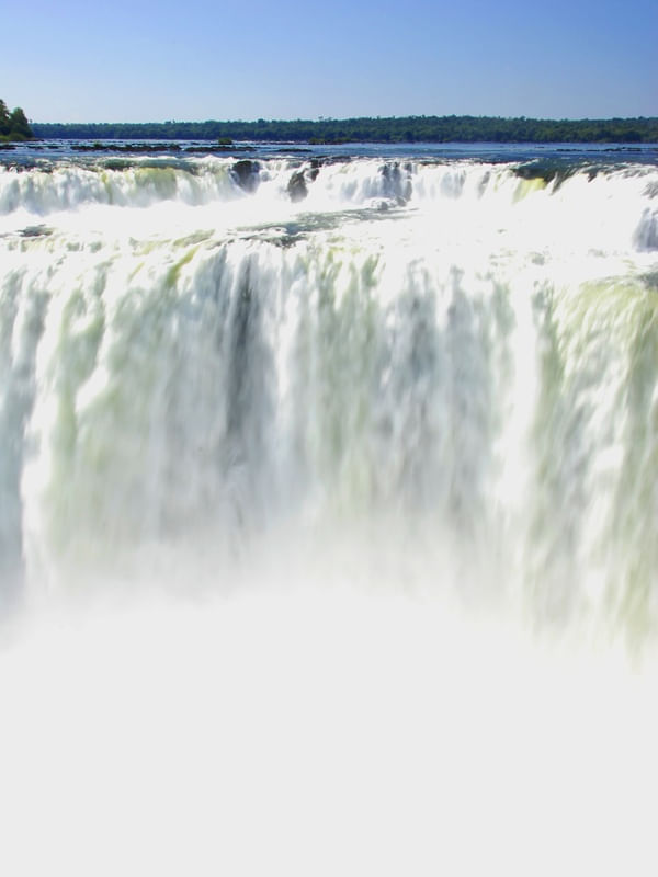 A FORÇA DAS CATARATAS