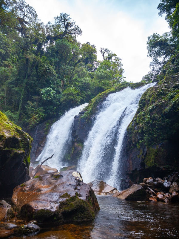 CACHOEIRA GÊMEAS DE MORRETES L