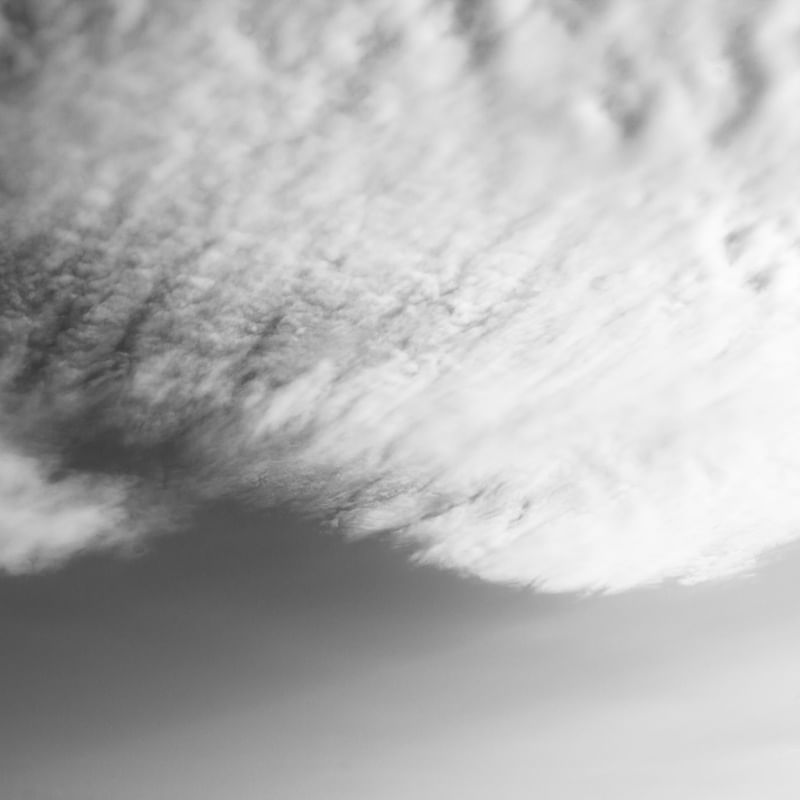 CÉU E NUVENS MINIMALISTAS