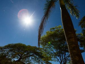 LONGA EXPOSIÇÃO DE UMA LUA CHEIA