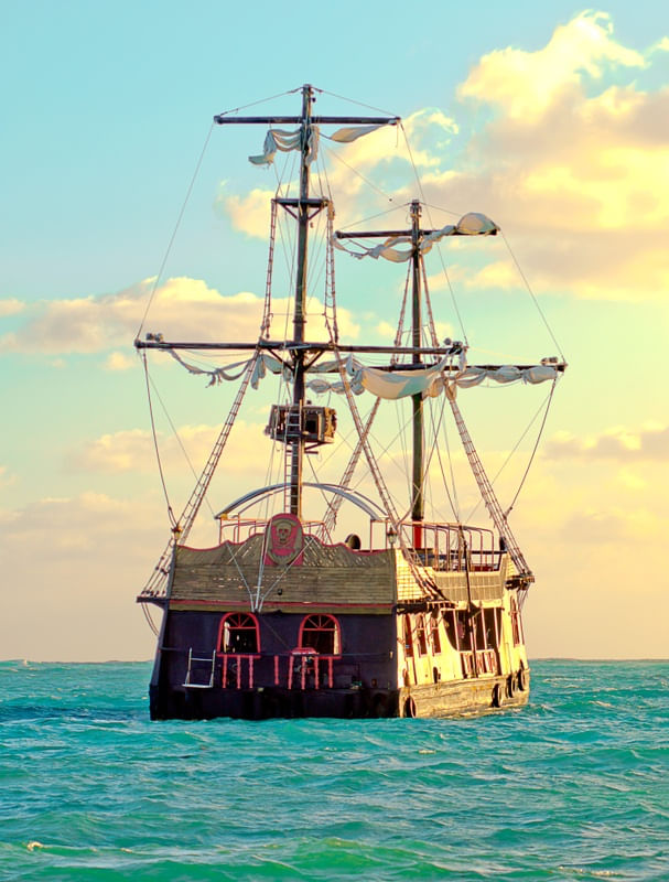 NAVIO PIRATA
