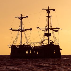SILHUETA CARAVELA
