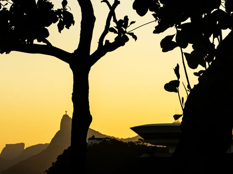 AS BELAS NITERÓI E RIO