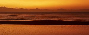 PANORAMICA ENTARDECER NO MAR