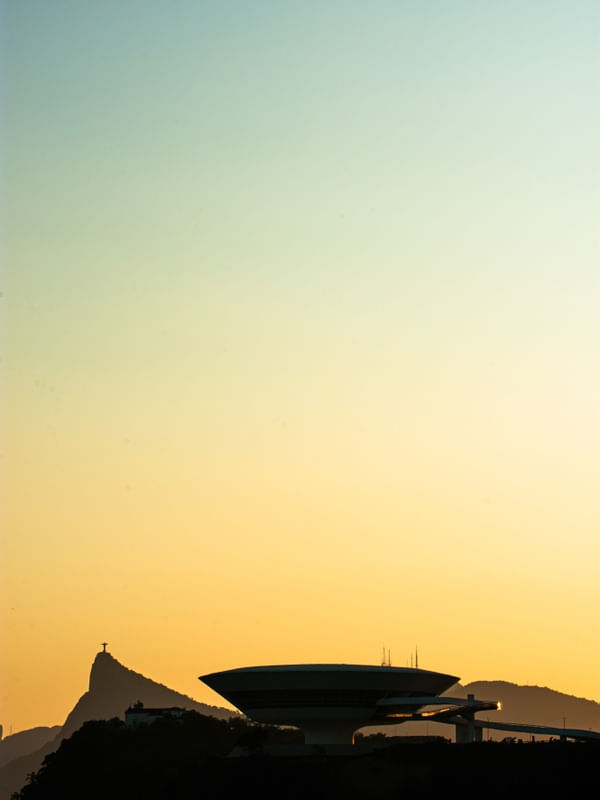 NITERÓI, RIO E AS CORES DO VERÃO