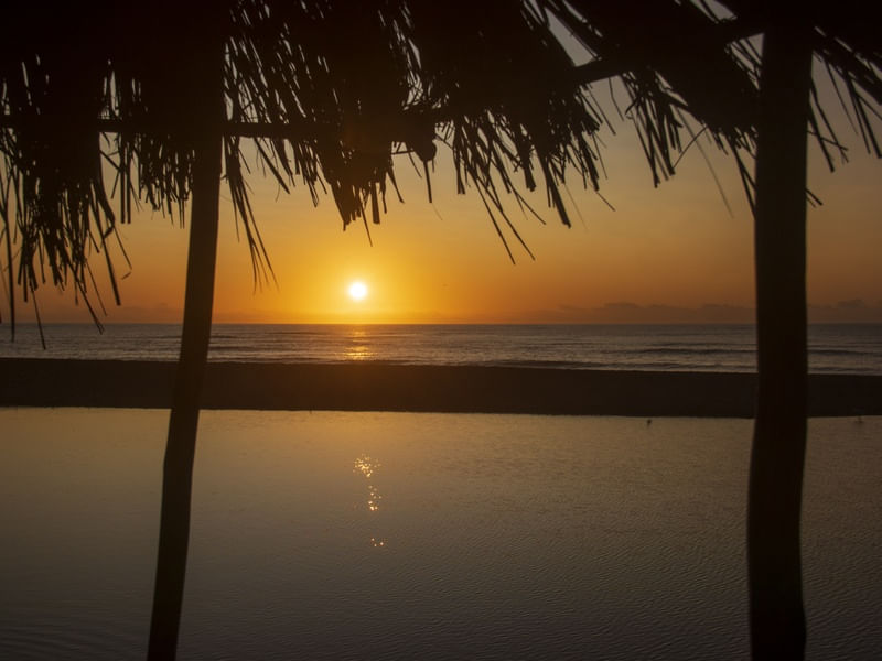 NASCER DO SOL NA LAGOA E NO MAR