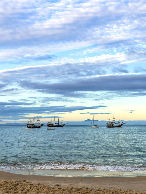 FRAGATAS AO MAR 2