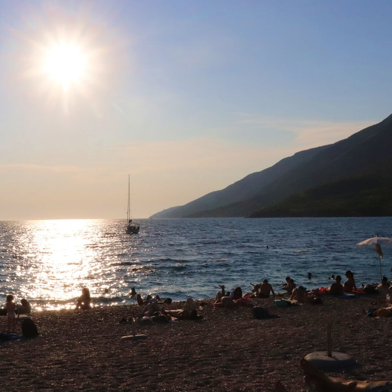ZLATNI RAT SUNSET