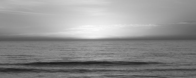 BEACH MONOCHROME