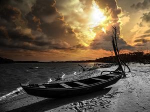 O MANGUE E O BARCO