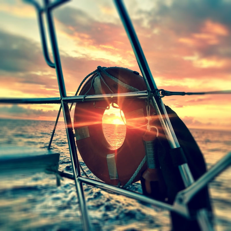 SAIL BOAT SUNRISE