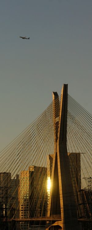 PONTE ESTAIADA - PÔR DO SOL E AVIÃO