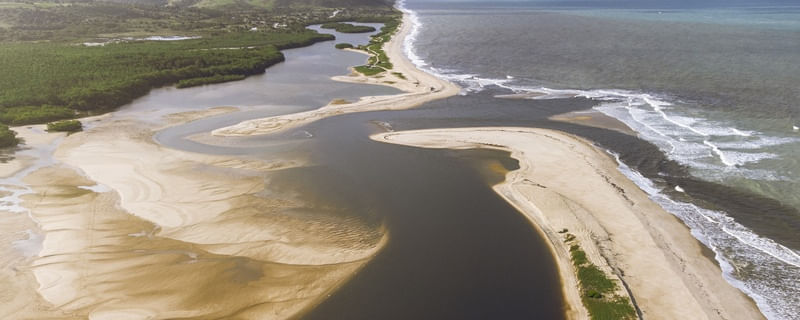 MAR VISTA DE CIMA V - DRONE NA PARAÍBA