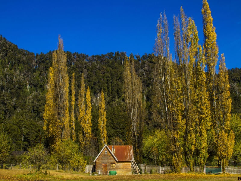 UMA CASA NA MONTANHA