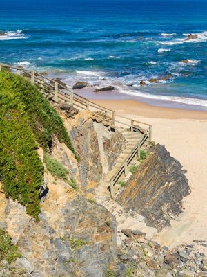ESCADARIA PARA A PRAIA