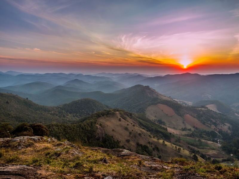 SUNSET NA PEDRA