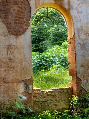 PORTAL EM RUINA LUZ
