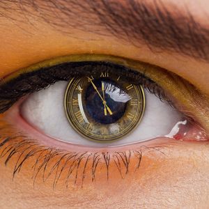 OLHOS DO TEMPO - 01A