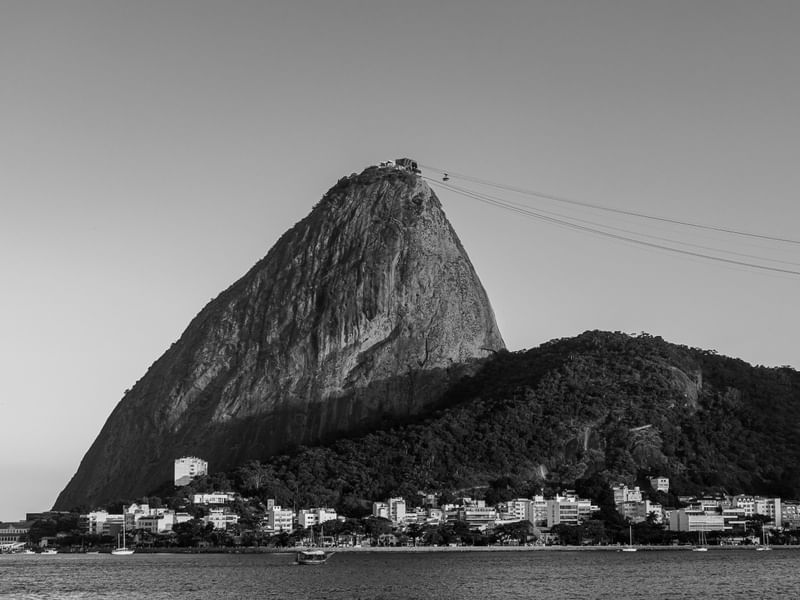 TARDEZINHA DE VERÃO PRETO E BRANCO
