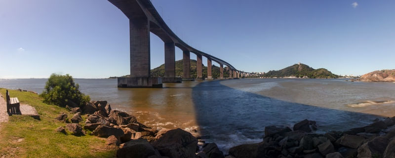 UM BOM LUGAR PARA SENTAR E APRECIAR A VISTA