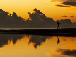 CAMINHADA AO NASCER DO SOL NA LAGOA DE CARAPEBUS I