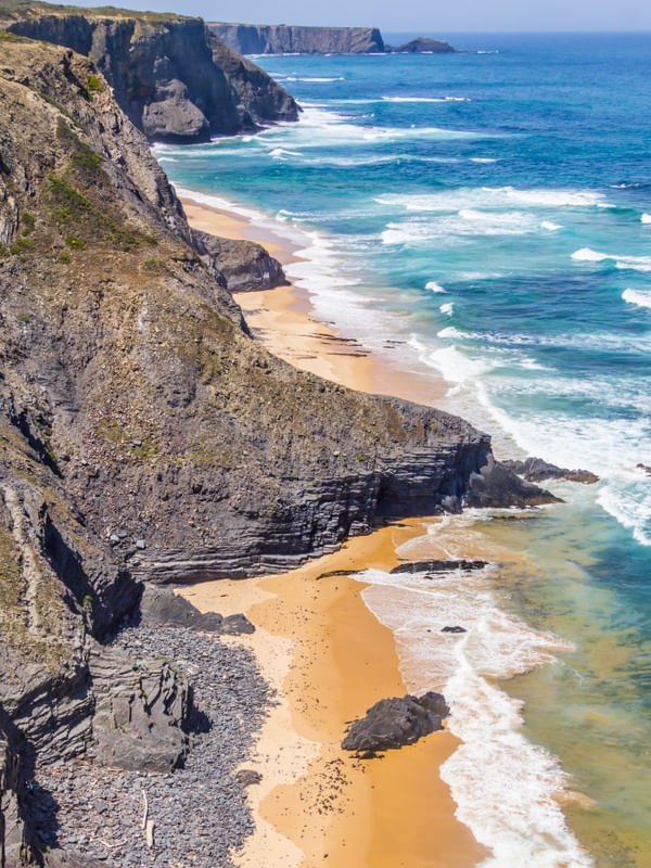 ONDAS E FALÉSIAS EM ARRIFANA, PORTUGAL 2
