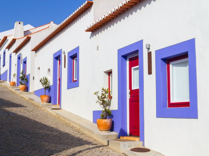 CASAS NA VILA DE ODECEIXE, PORTUGAL