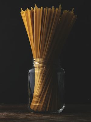 MACARRÃO NO POTE