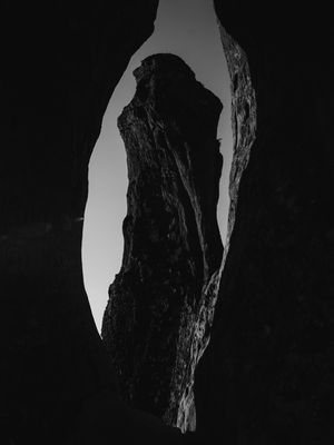 ROCKS AND THEIR SHAPES PB