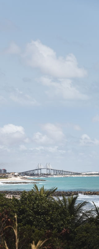 AO LONGE A PONTE
