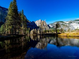 RIO AZUL EM YOSEMITE