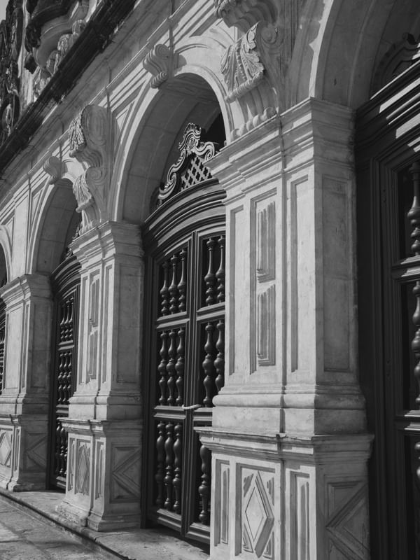 PORTAS DA IGREJA SÃO FRANCISCO EM JOÃO PESSOA - PB | P&B
