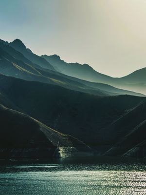 MOUNTAIN GREEN